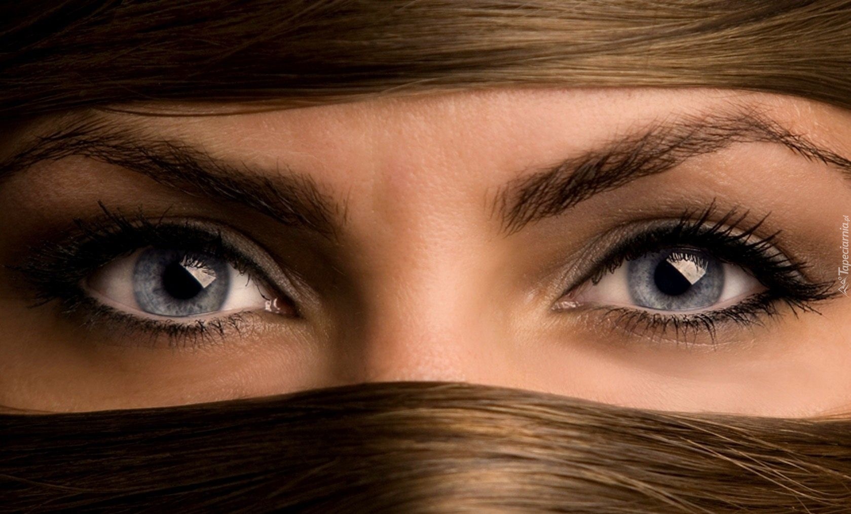 Женские глаза