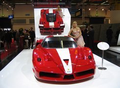 Ferrari FXX, Modelka