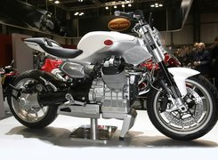 Moto Guzzi V12 Strada, Wystawa