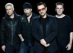 Członkowie irlandzkiego zespołu rockowego U2