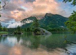 Niemcy, Bawaria, Berchtesgaden, Jezioro Hintersee, Skały, Drzewa, Góry