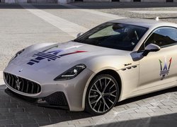 Maserati GranTurismo Modena bok i przód