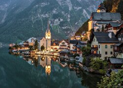 Domy, Kościół, Góry, Alpy Salzburskie, Jezioro Hallstattersee, Hallstatt, Austria
