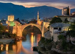Miasteczko, Mostar, Domy, Most, Rzeka Neretwa, Noc, Światła, Bośnia i Hercegowina