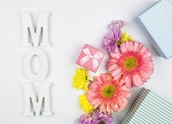 Prezenty i kwiaty dla mamy w dniu jej święta