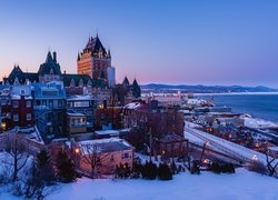 Kanada, Miasto Quebec, Domy, Zamek Chateau Frontenac, Zima