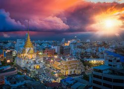 Świątynia buddyjska Wat Trimitr w Bangkoku