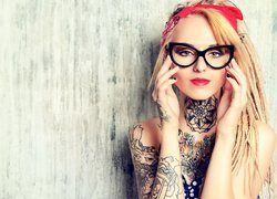 Kobieta, Tatuaż, Okulary