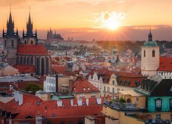 Praga, Czechy, Panorama, Zamek na Hradczanach, Katedra Świętych Wita Wacława i Wojciecha, Hradczany, Domy, Promienie słońca
