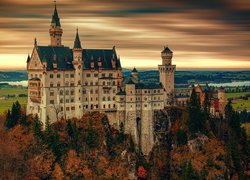 Niemcy, Bawaria, Zamek Neuschwanstein, Las, Drzewa, Jesień, Zachód słońca, Wzgórze