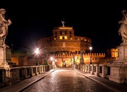 Zamek Świętego Anioła, Mauzoleum Hadriana, Grobowiec, Most św Anioła, Posągi, Latarnie, Noc, Rzym, Włochy