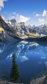 Jezioro Moraine Lake w Kanadzie