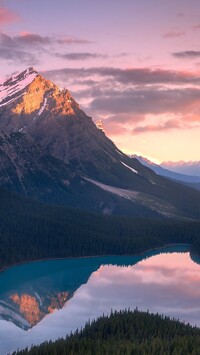 Jezioro Peyto Lake i góry Canadian Rockies