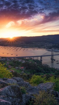 Most nad zatoką Ria de Vigo w Hiszpanii