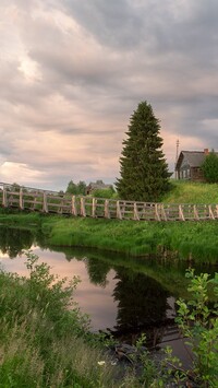 Mostek nad rzeczką