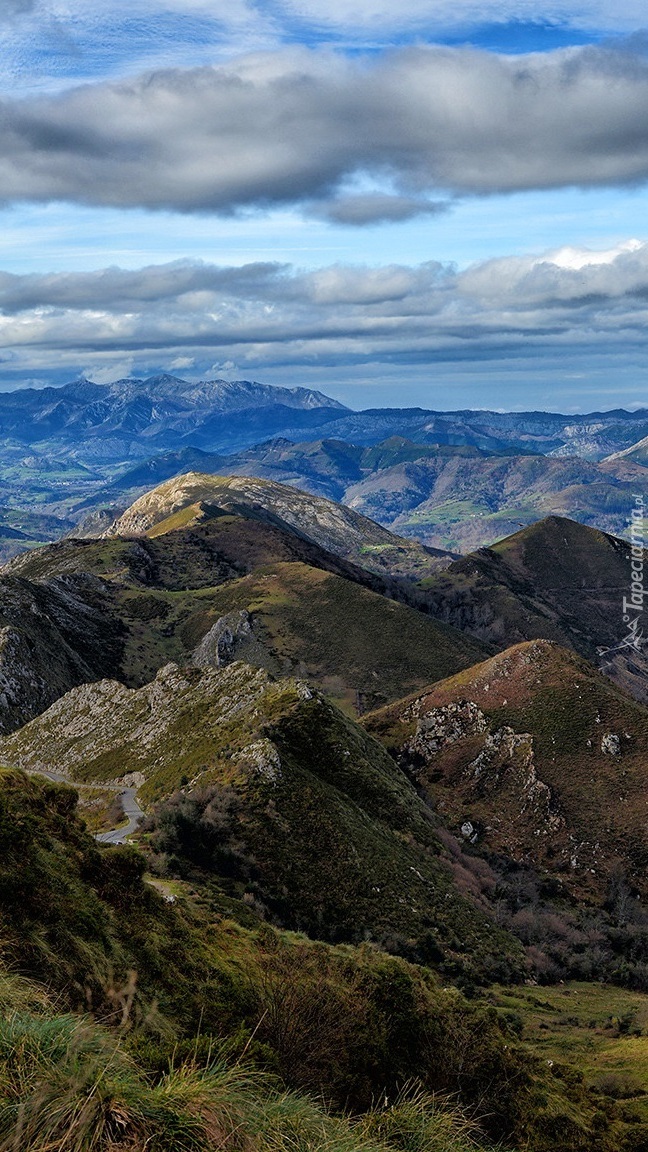 Chmury nad górami