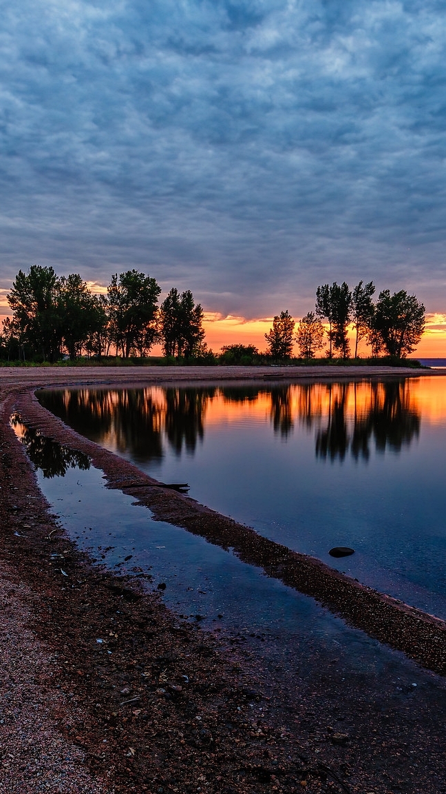 Chmury nad jeziorem Chatfield Lake