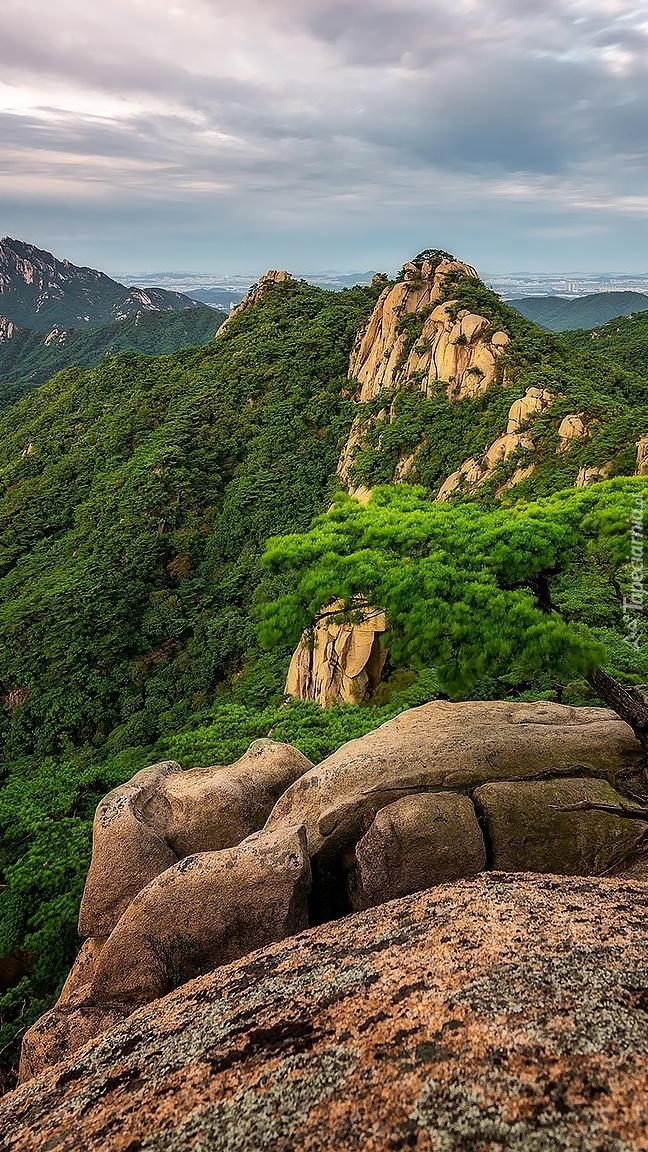 Góra Dobongsan w Korei Południowej