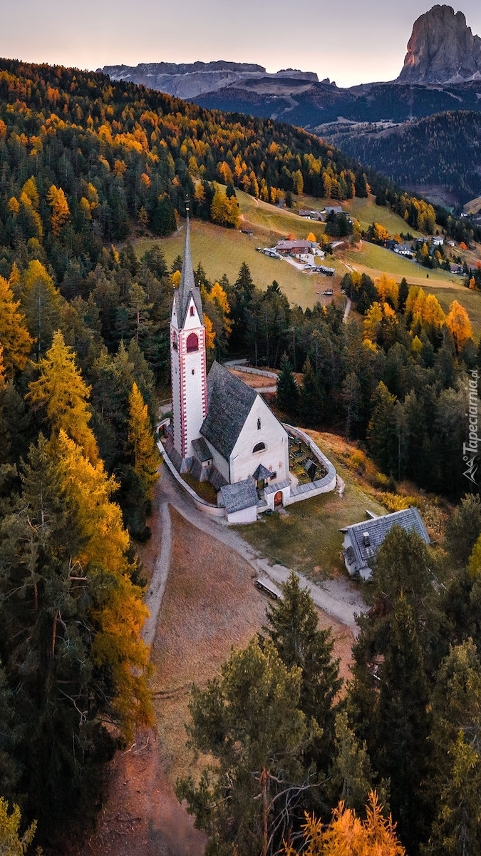 Kościół św Jakuba w Dolomitach