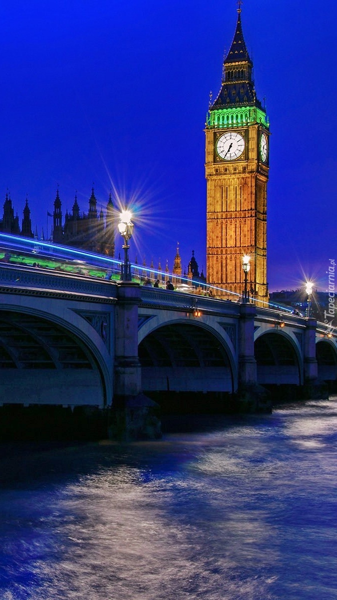 Londyński zegar nad rzeką