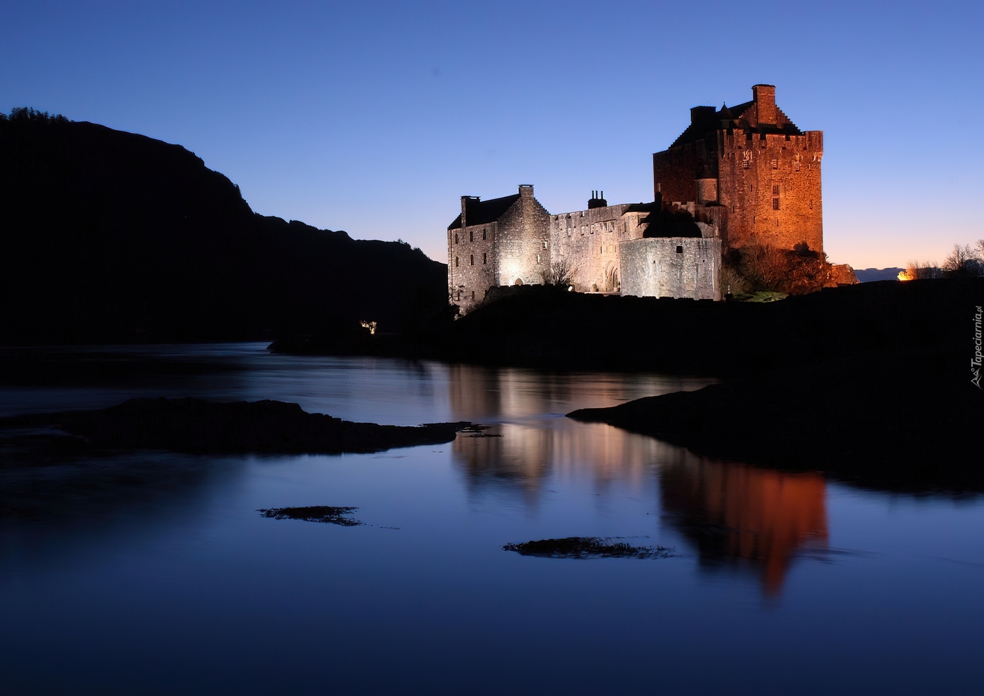 Zamek, Eilean Donan, Szkocja, Noc