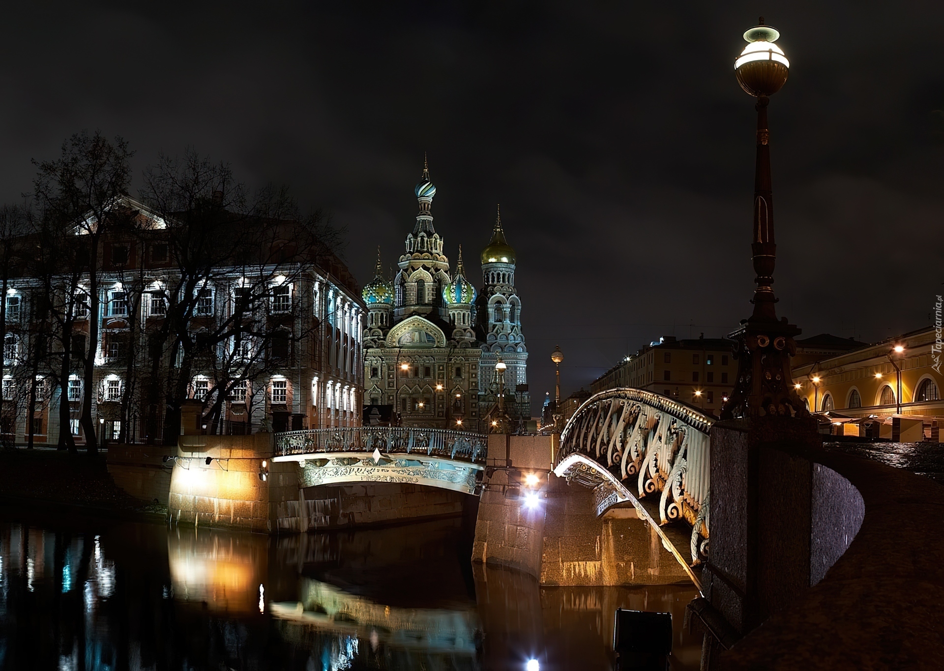 Ночь в петербурге. Ночной Санкт-Петербург. Питер ночью. Ночной город СПБ. Город Питер ночью.