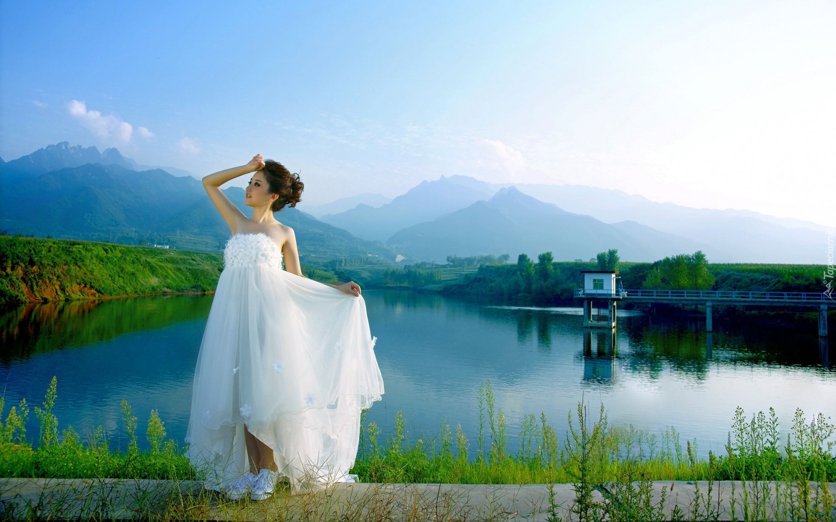 Kobieta, Biała, Sukienka, Jezioro, Góry