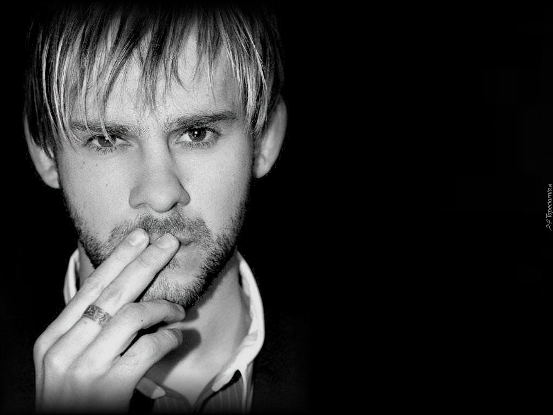 Dominic Monaghan,jasne włosy, broda