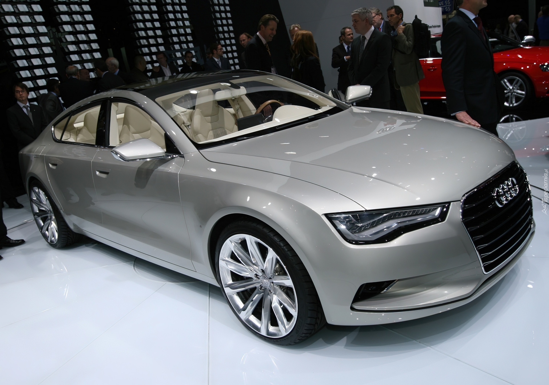 Audi A7, Prezentacja, Salon