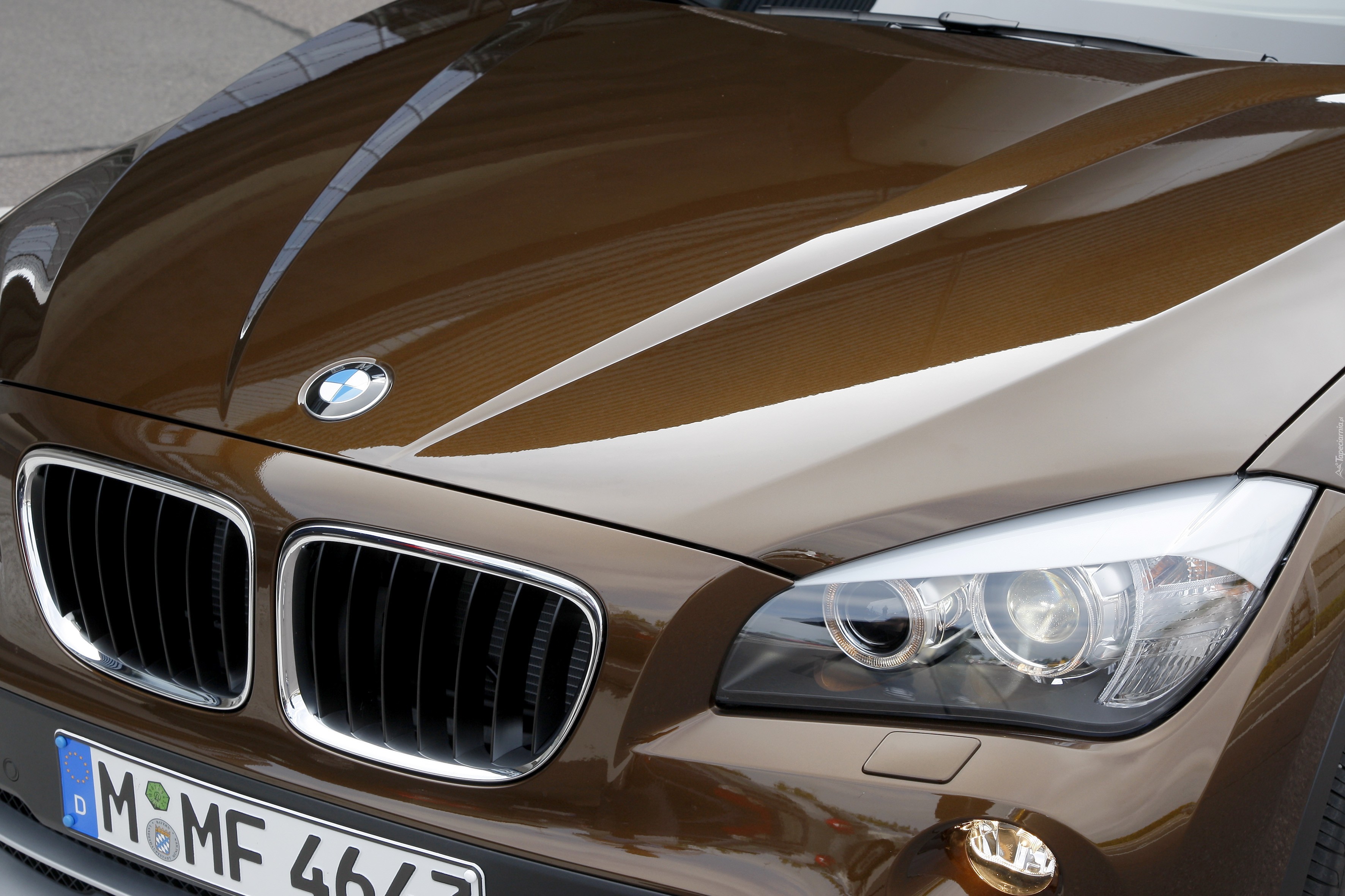 BMW X1, Maska, Reflektor