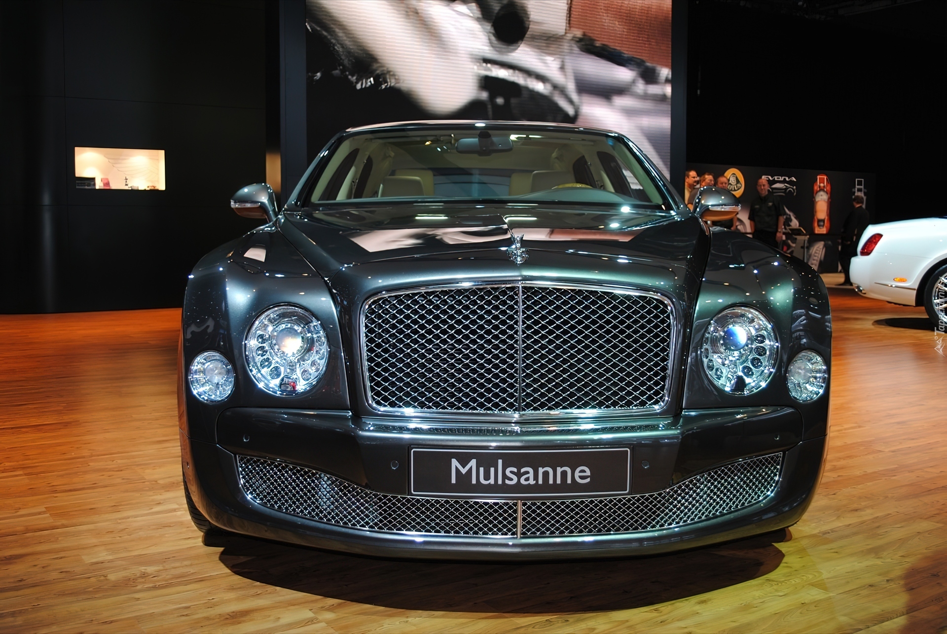 Bentley Mulsanne, Reflektory