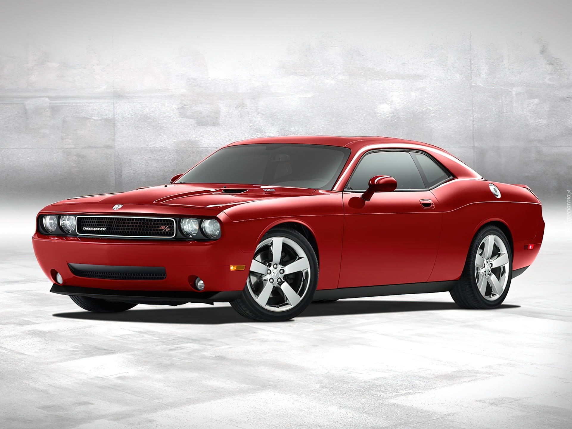 Машина джордж. Dodge Challenger 2010. Додж Челленджер СРТ 2010. Додж Челленджер 76. Машина dodge Challenger 2010.