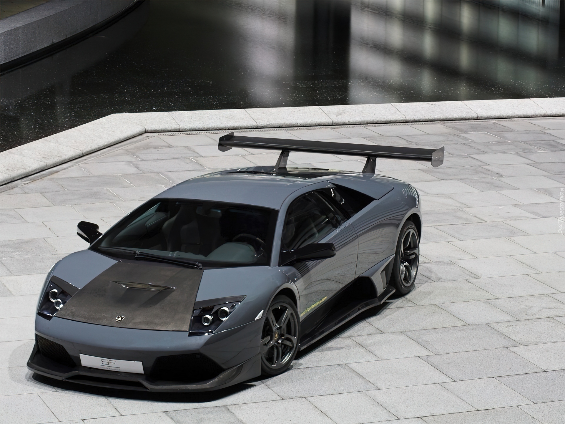 Lamborghini Murcielago, Spojler