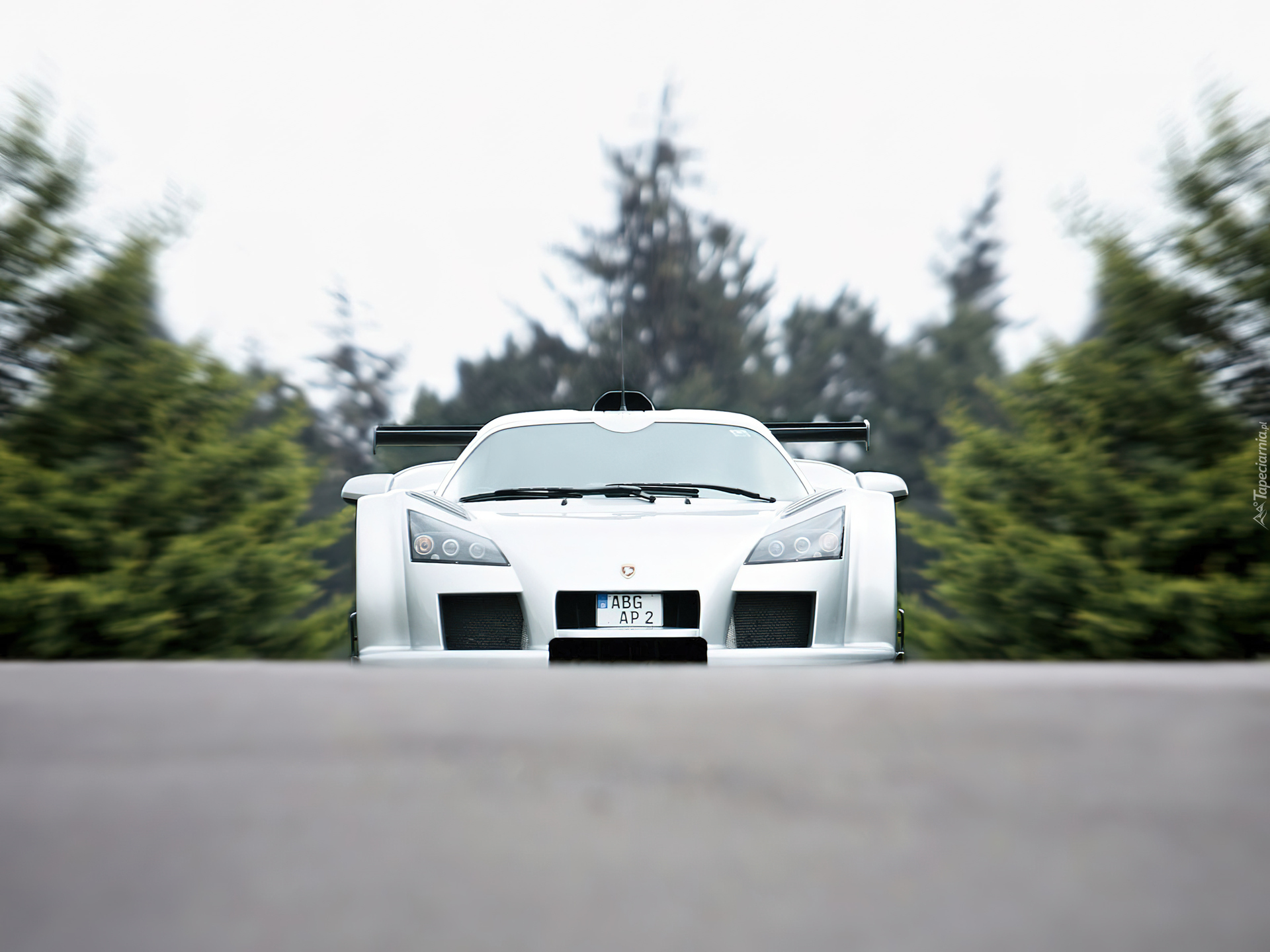 Przód, Biały, Gumpert Apollo