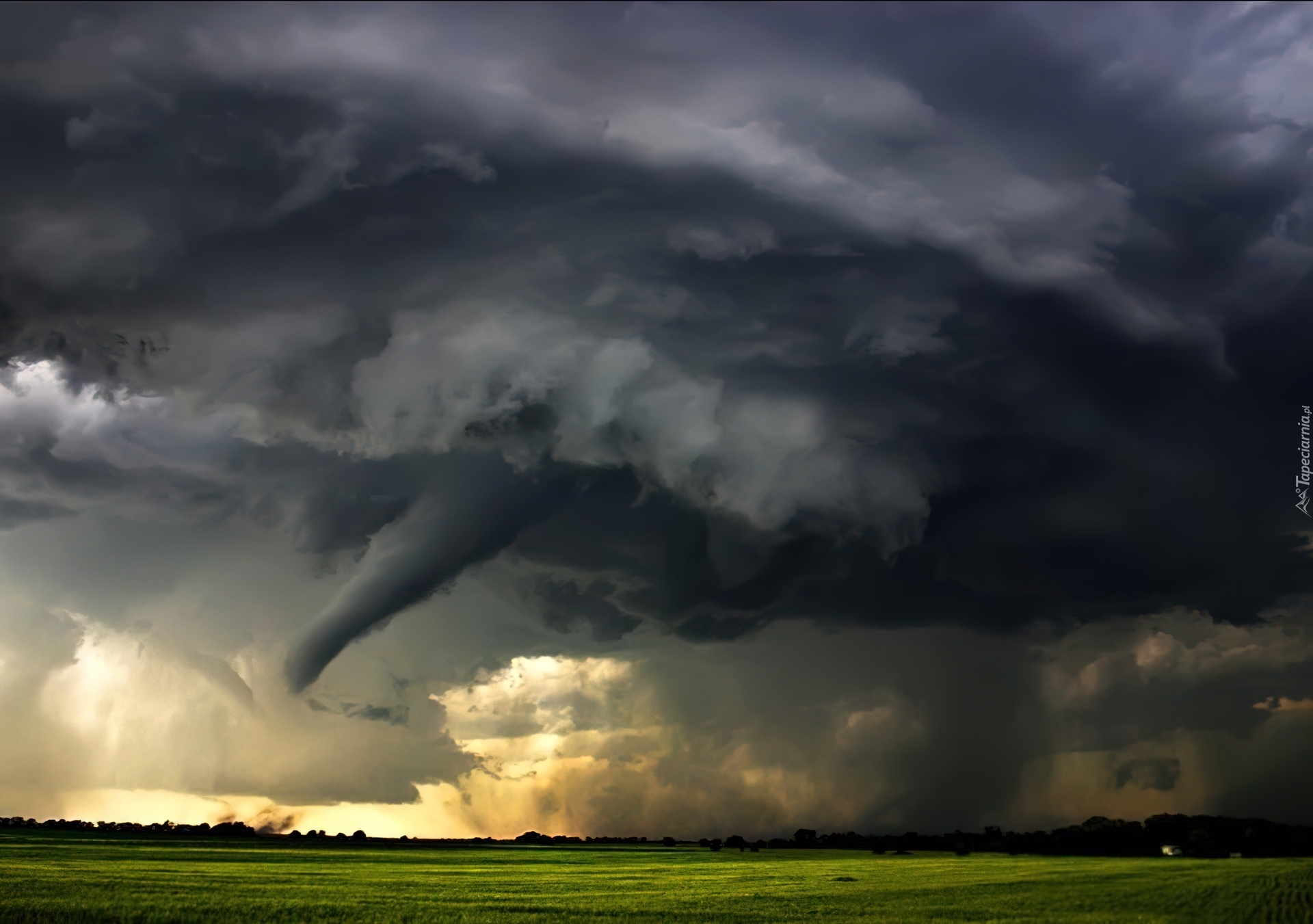 Formujące, Się, Tornado