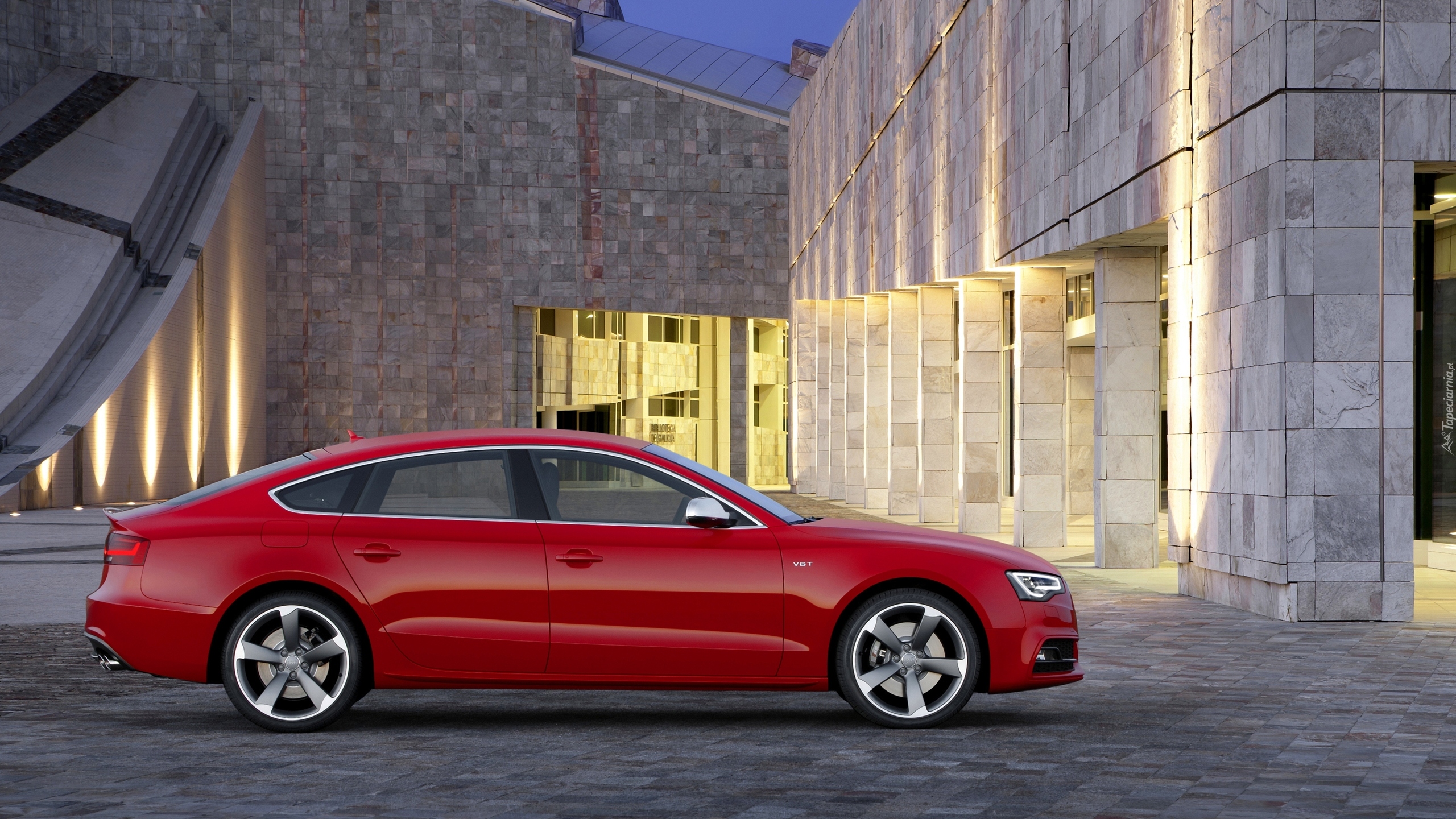 Czerwone, Audi S5