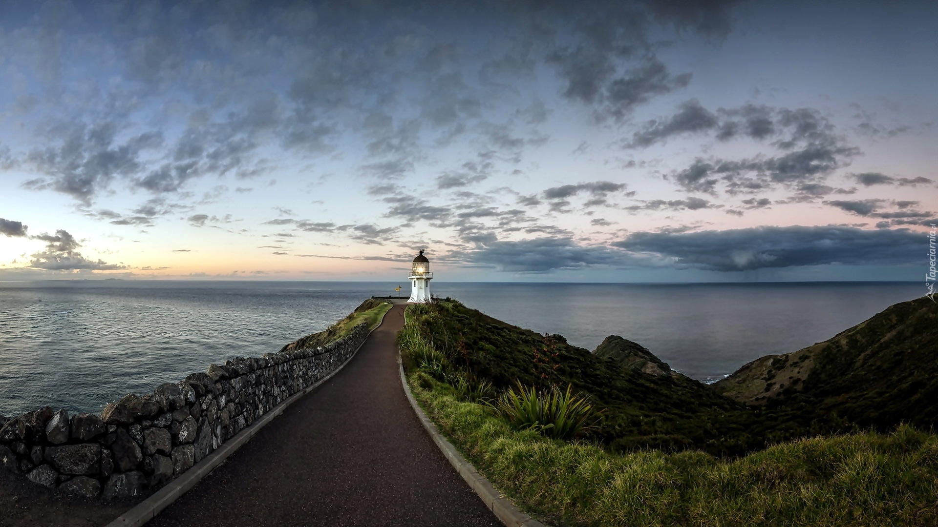 Nowa Zelandia, Wyspa Północna, Latarnia morska Cape Reinga Lighthouse, Droga, Morze, Niebo