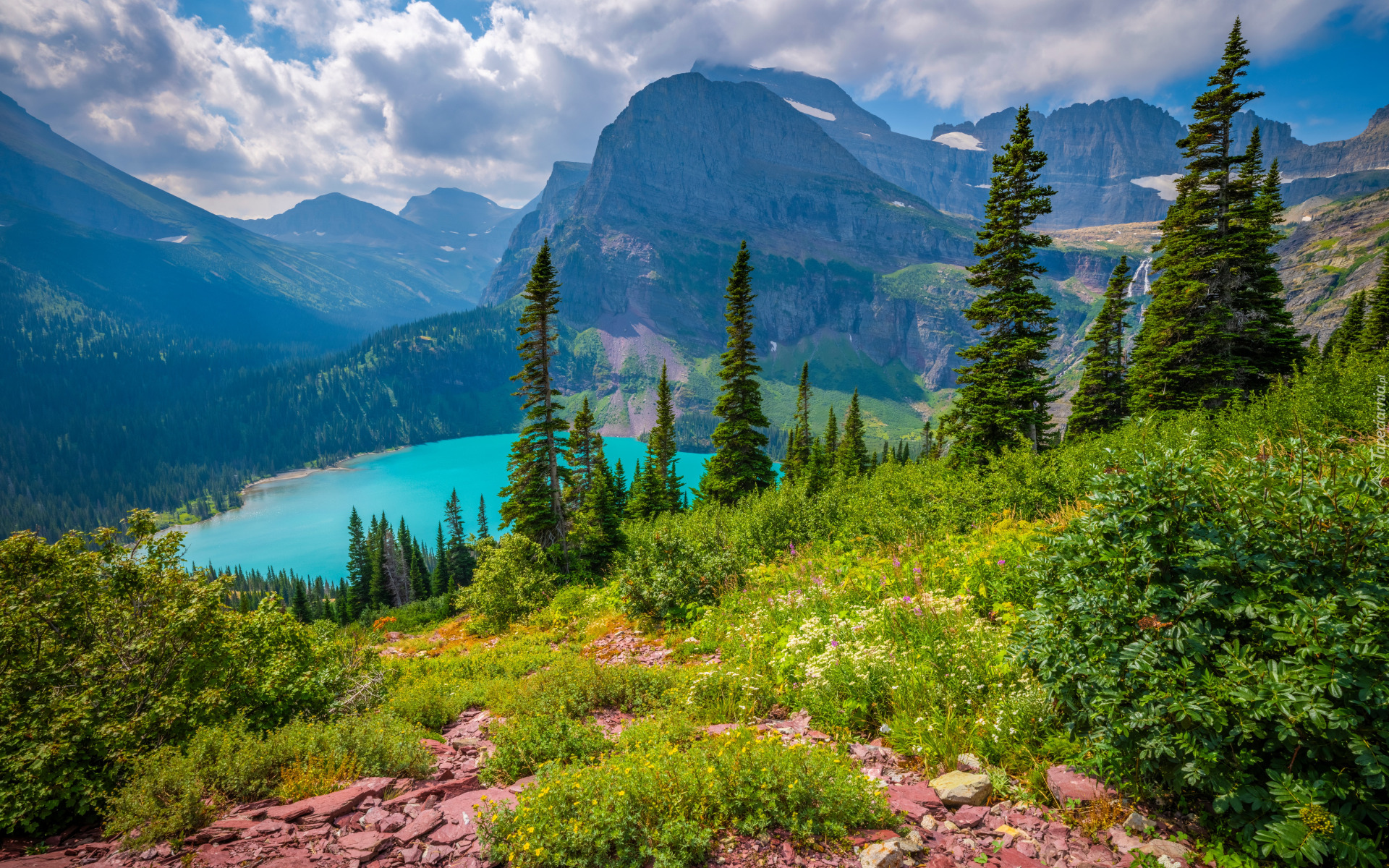 Park Narodowy Glacier, Góry, Jezioro, Grinnell Lake, Drzewa, Zieleń, Chmury, Stany Zjednoczone