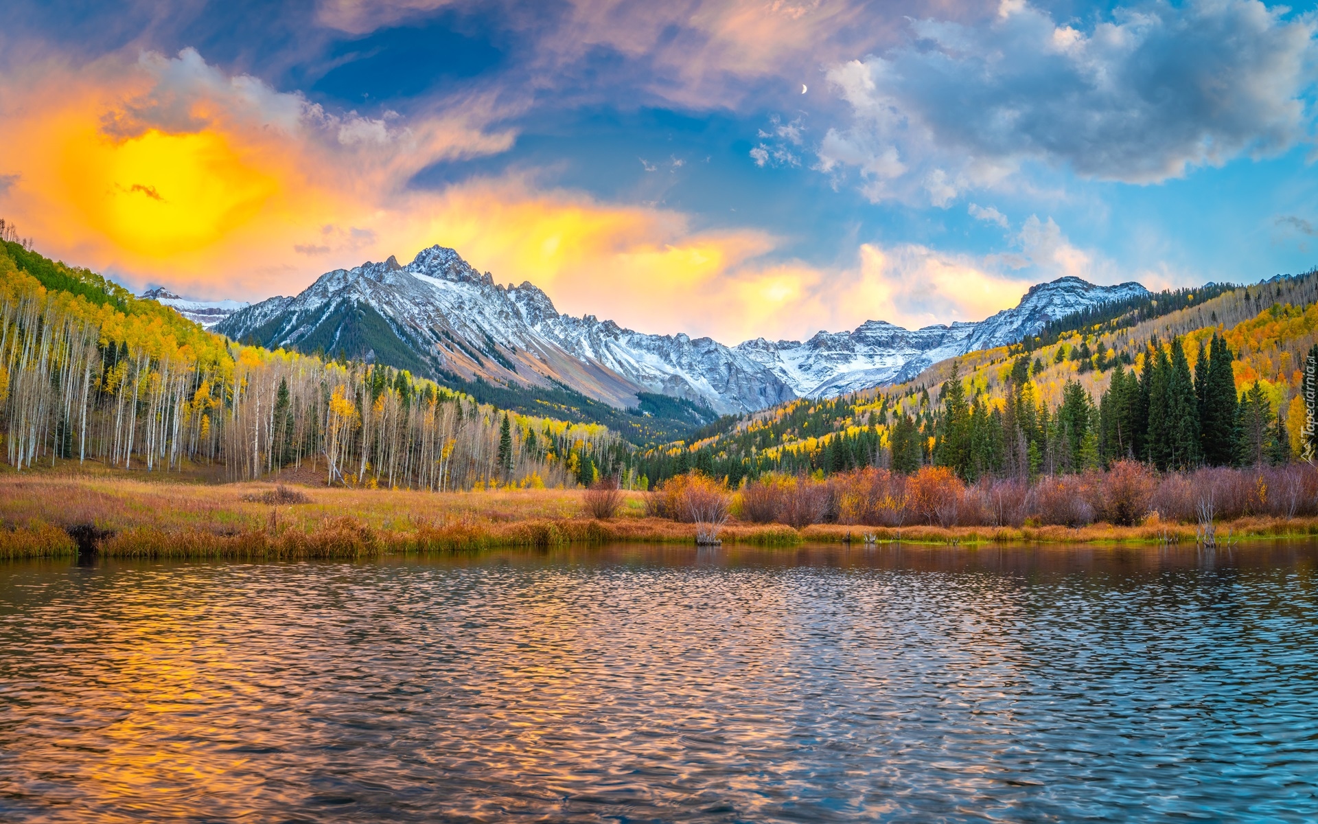 Góry, Góra, Mount Sneffels, Jezioro, Las, Drzewa, Jesień, Wschód słońca, Chmury, Księżyc, Kolorado, Stany Zjednoczone