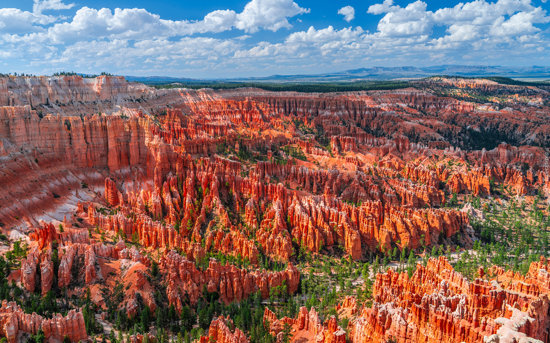 Stany Zjednoczone, Stan Utah, Park Narodowy Bryce Canyon, Skały, Iglice skalne Hoodoos, Kanion, Niebo