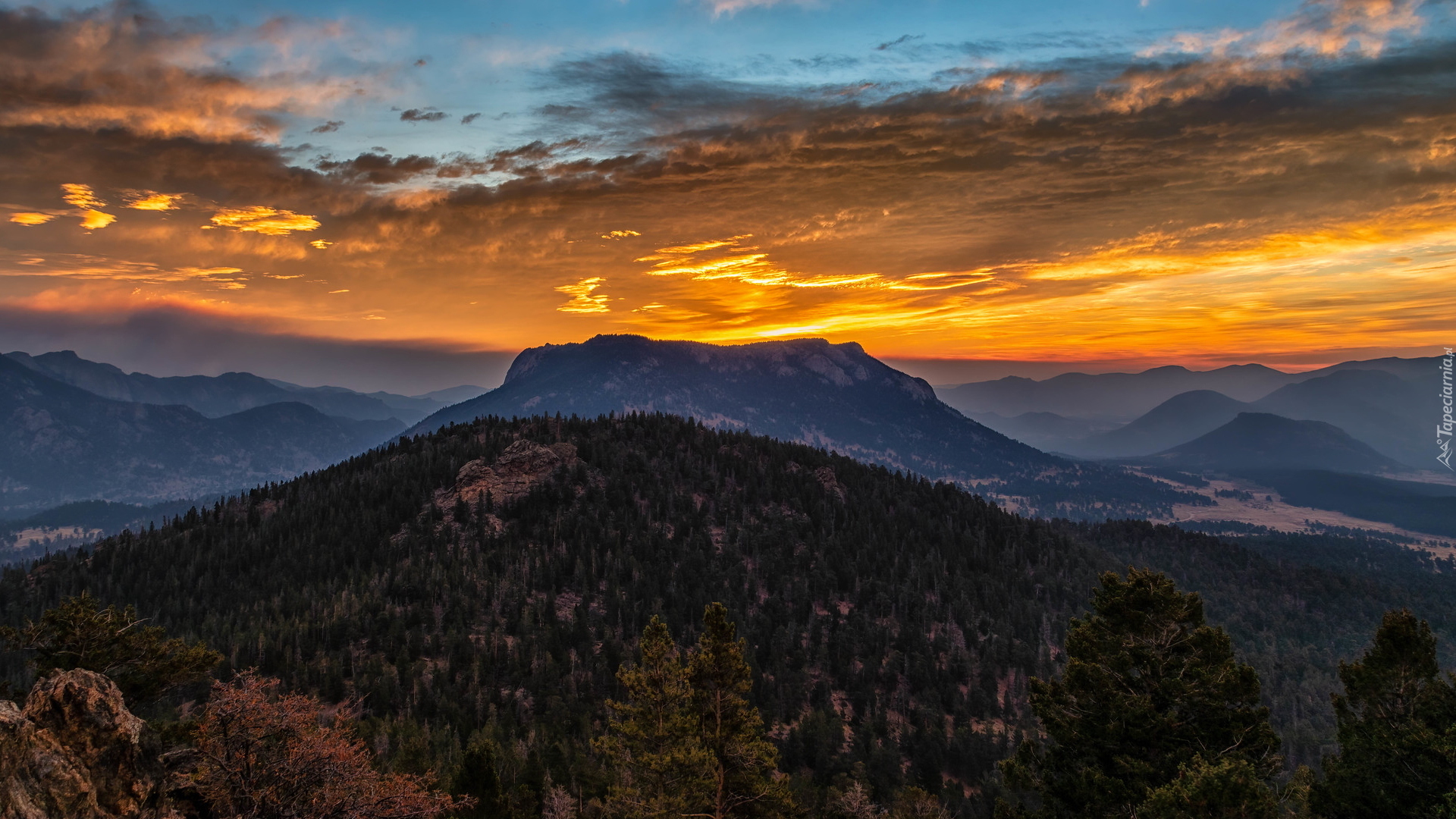 Wschód słońca, Chmury, Góry, Park Narodowy Gór Skalistych, Kolorado, Stany Zjednoczone