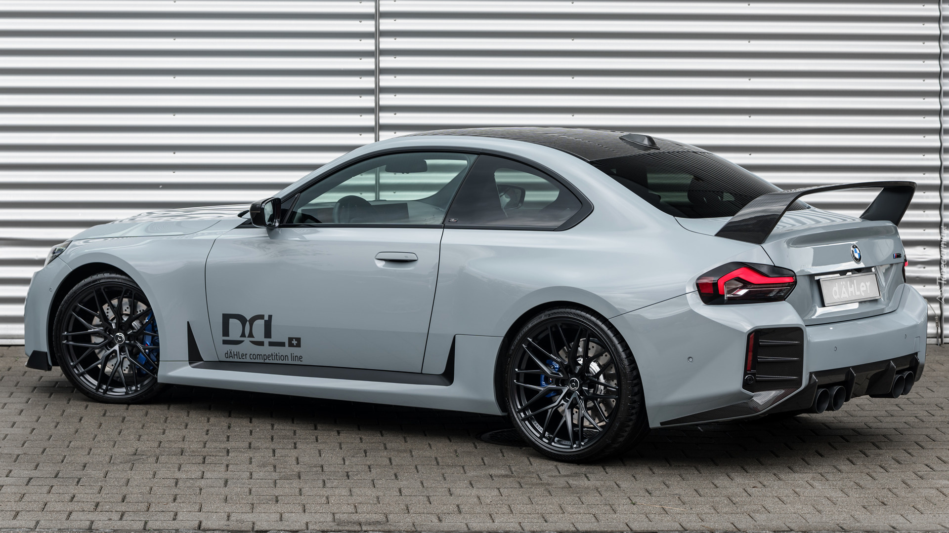 Popielate, BMW M2