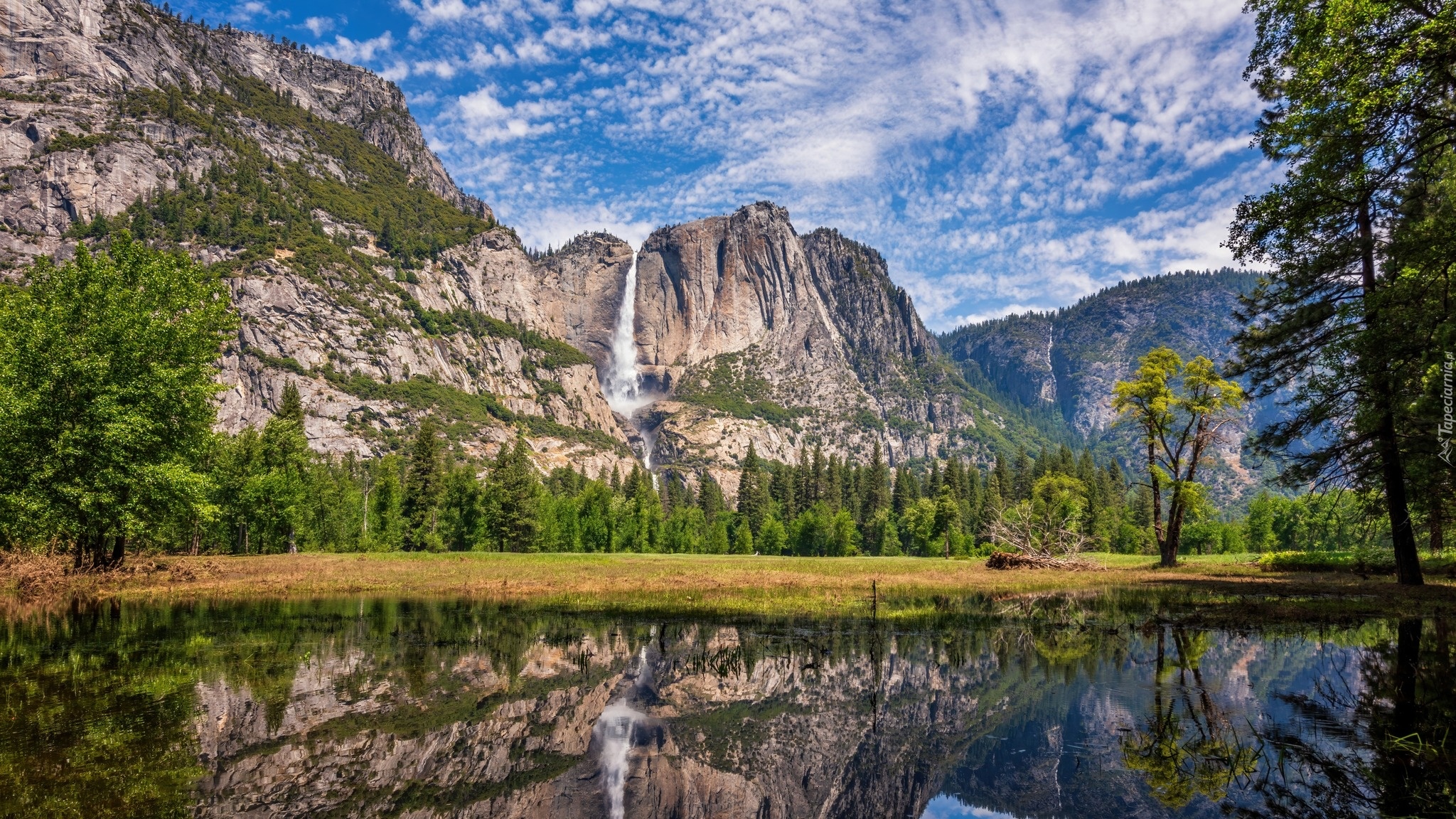 Stany Zjednoczone, Kalifornia, Park Narodowy Yosemite, Góry, Skały, Rzeka, Wodospad, Drzewa