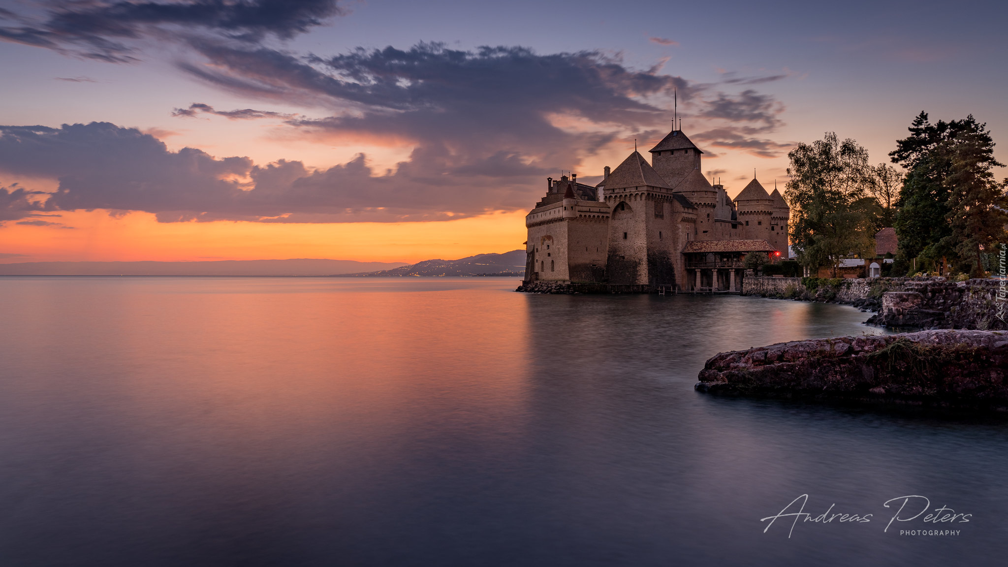 Zamek Chillon, Jezioro Genewskie, Chmury, Zachód słońca, Kanton Vaud, Szwajcaria