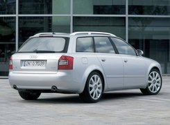 Audi A4, Avant