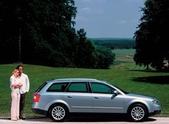 Audi A4, Avant, Prawy Bok