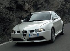 Alfa Romeo 147, Przód