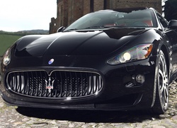Czarny, Maserati, Granturismo