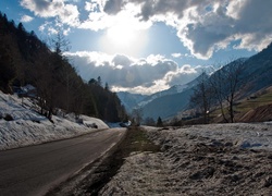 Droga, Śnieg, Góry, Promienie słońca