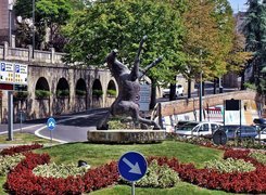 San Marino, Posąg Konia, Ulica, Rondo
